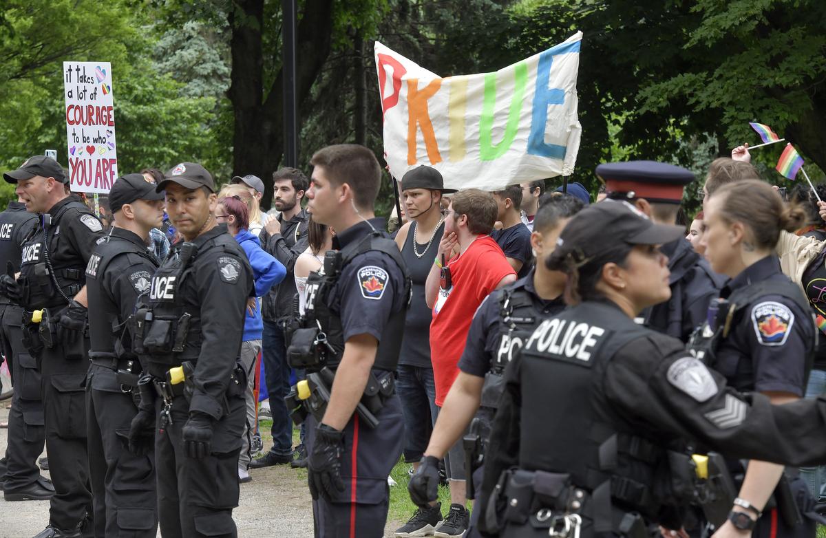 Canada is Making It Illegal to NOT Force Gay Pride on Kids.
https://thenationalpulse.com/2023/06/06/...
