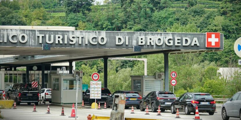 swiss border italy