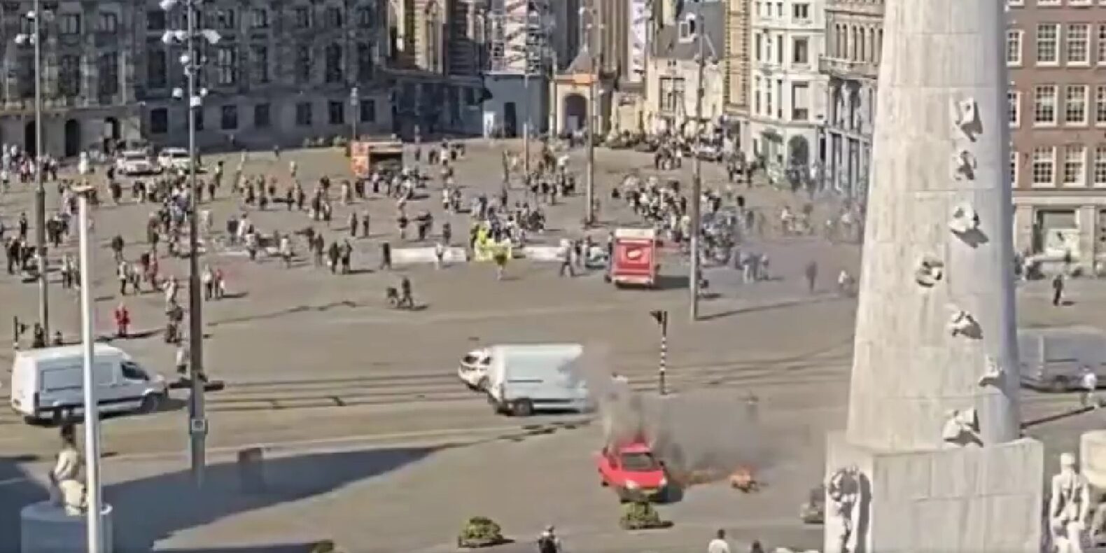 BREAKING: Attempted Car Bombing at Same Square Where Ukrainian Stabbed Five.