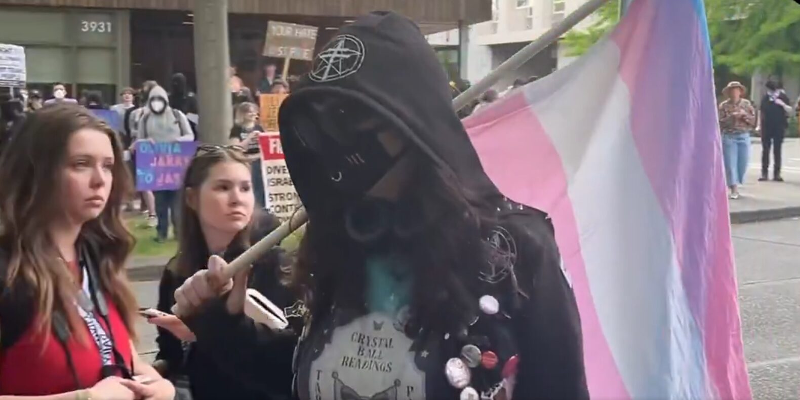 Trump: I Will Designate Antifa a Terror Org &lsquo;If I Have Support&rsquo; From Bondi, Cabinet.